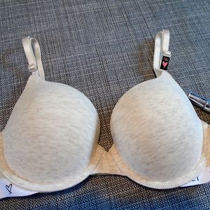 BRAND NEW Victoria's Secret Push Up Bra 34B beige